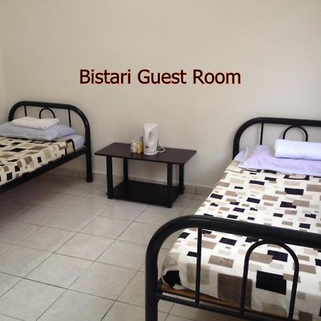 Bistari Homestay Parit Raja Uthm Exteriör bild